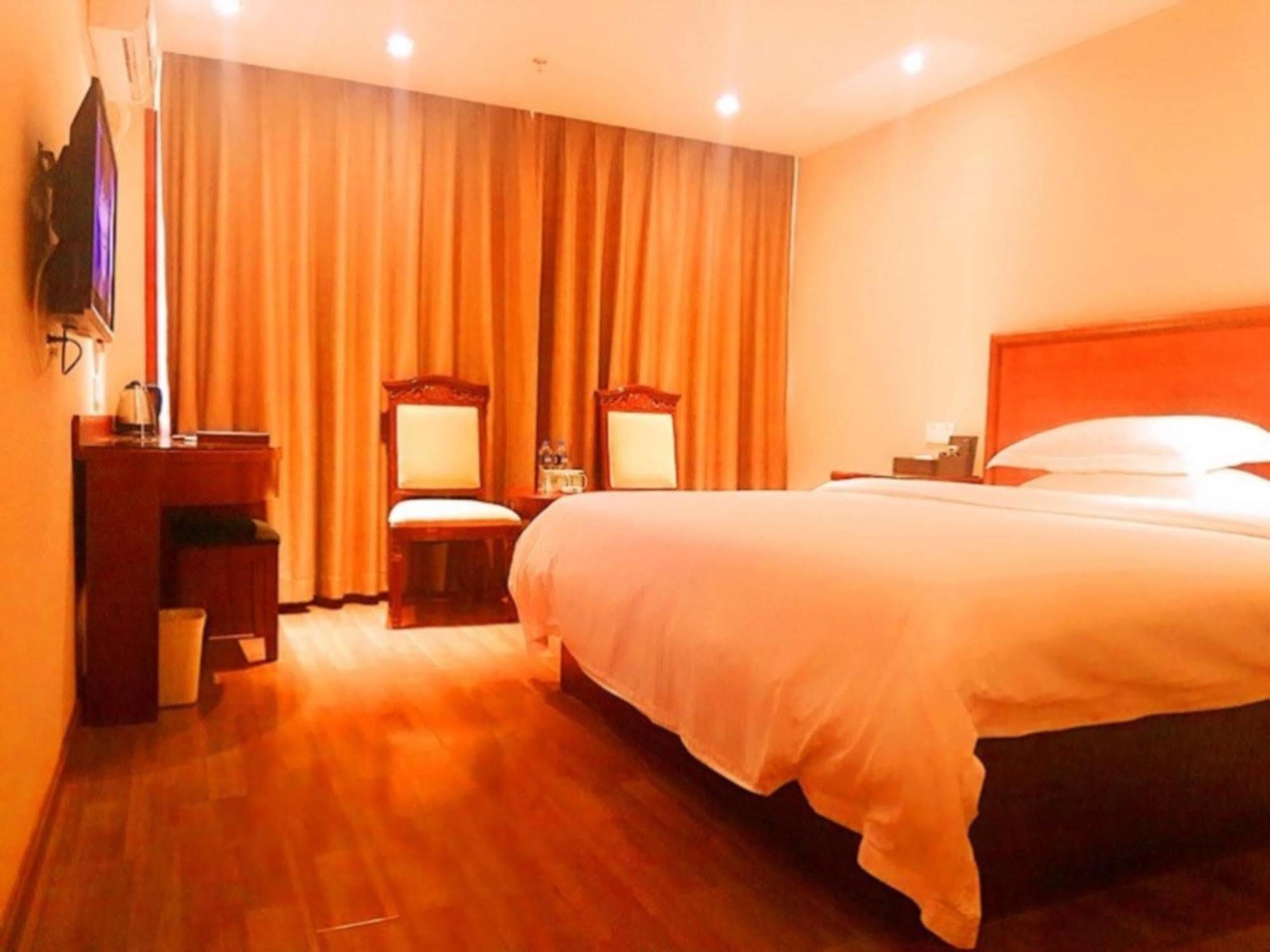 Greentree Inn Guangdong Shenzhen Henggang Wenti Square Xianle Road Shell Hotel Екстер'єр фото